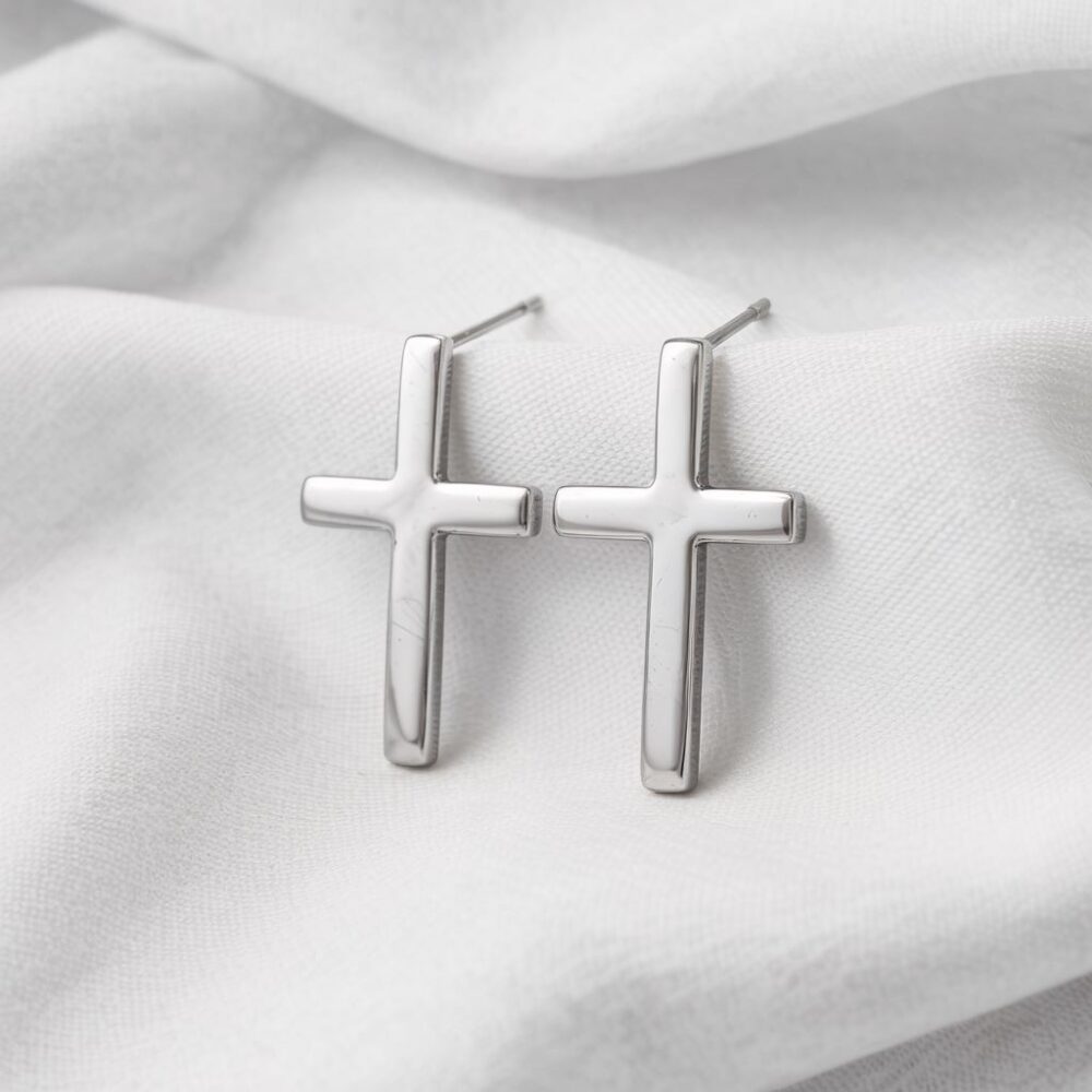 kolczyki w kształcie krzyża