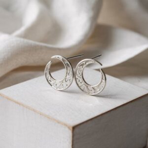 minimalistyczna biżuteria srebrna