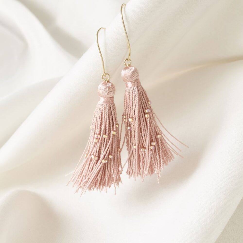 modne różowe kolczyki