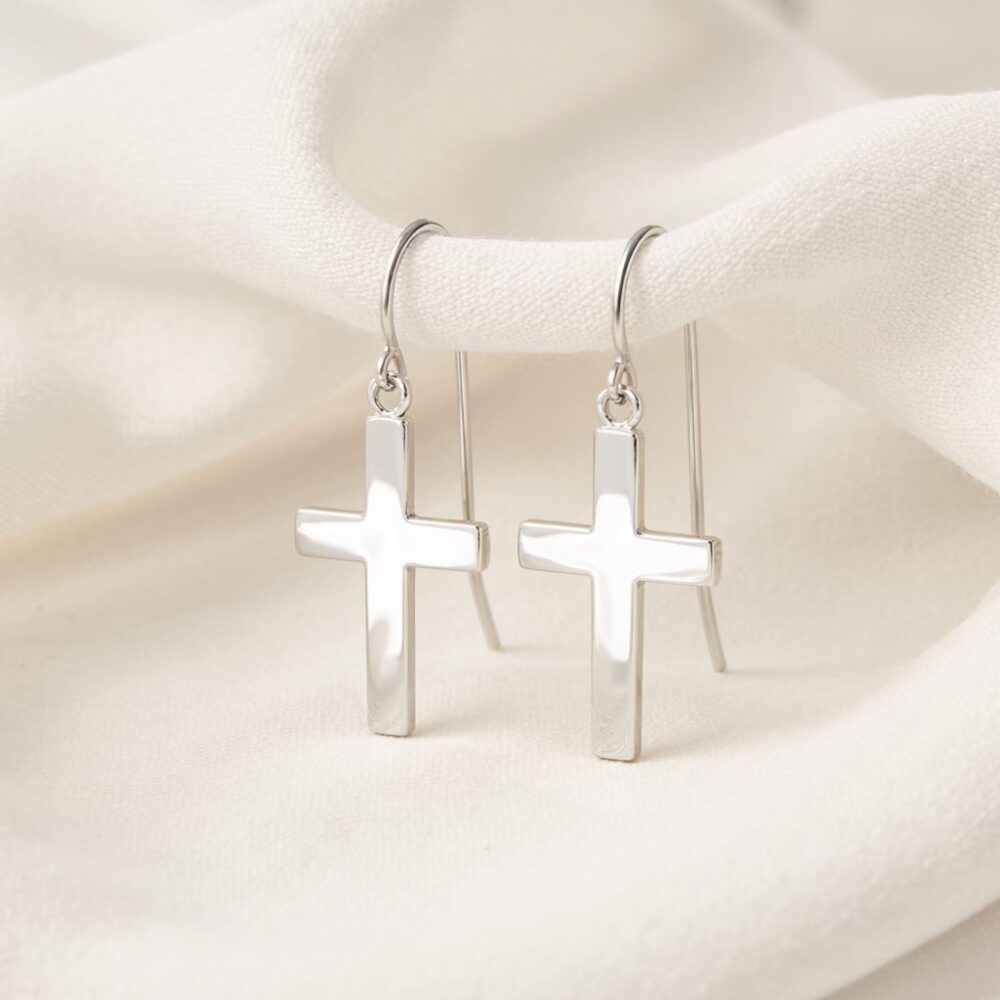 nowoczesne kolczyki krzyżyki